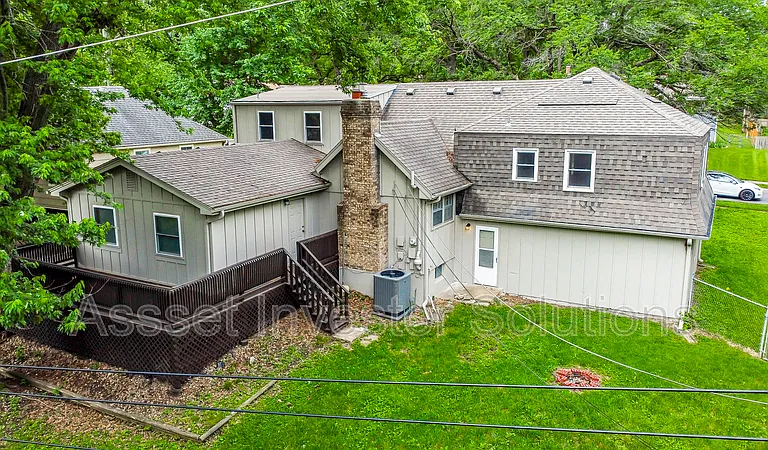 9109 Goddard St — Photo 40