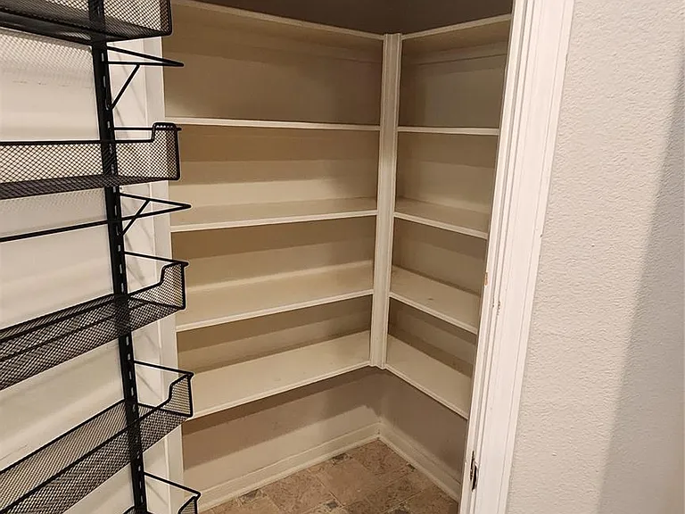 12214 Carriage Oak Cir — Photo 10