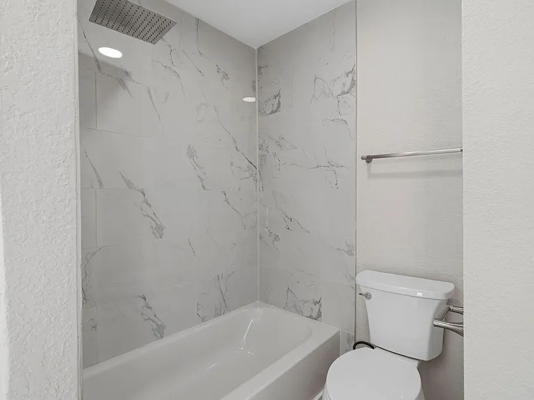 2210 Trail West St — Photo 22