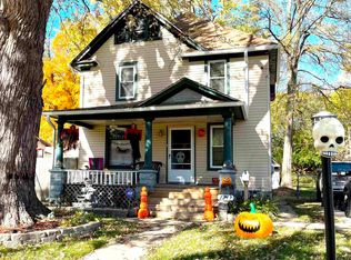 1217 Blaisdell St, Rockford, IL