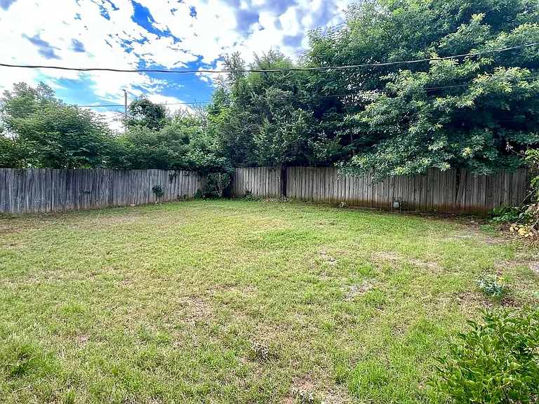 324 W Michael Dr — Photo 18