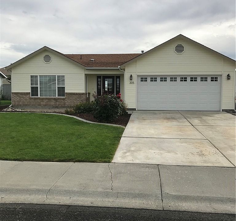 1st image of 305 E Belair Dr