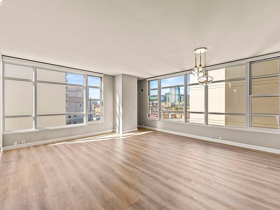 4th image of 1 Lakeside Dr APT 804