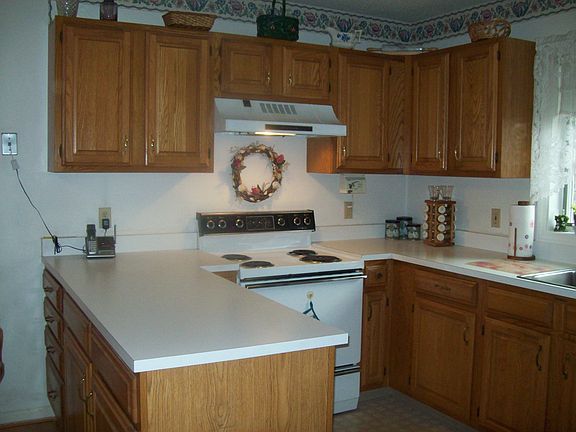 Spacious Kitchen