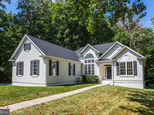 12548 Woodridge Ln, Highland, MD 20777