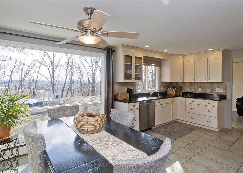 78 Vermont St, Holyoke, MA 01040 Zillow