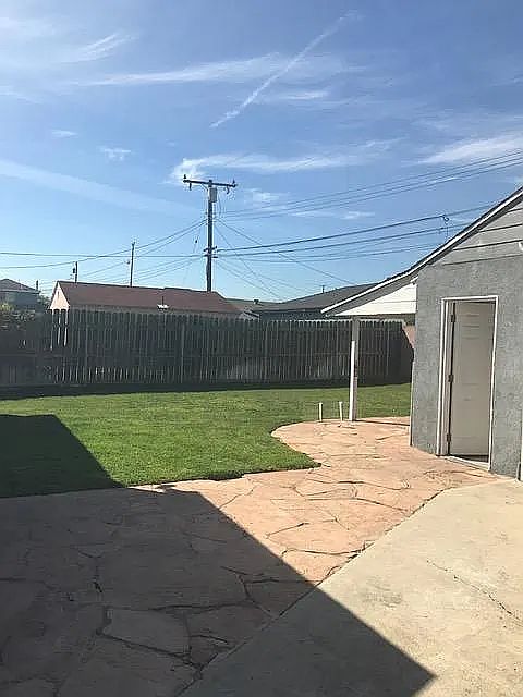 1st image of 21119 Royal Blvd