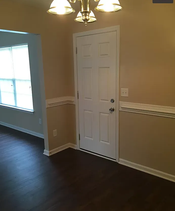2 bed, 922 sqft, $1,150 — Photo 1