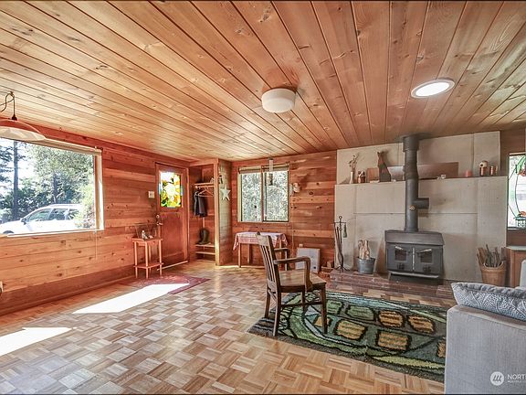 5th image of 39107 Hood Canal Drive NE