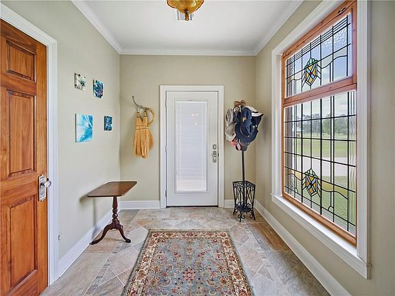 3rd image of 2785 Maurine Dr