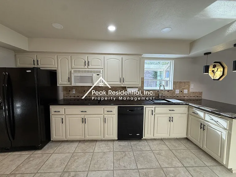 5706 Jeff Way — Photo 11