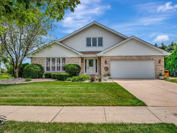 8949 Glenshire St, Tinley Park, IL 60487