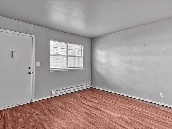 2nd image of 1426 SW 25th St #3