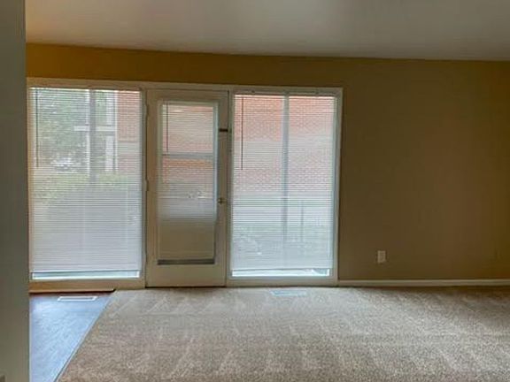 4th image of 222 Stahl Ave #102