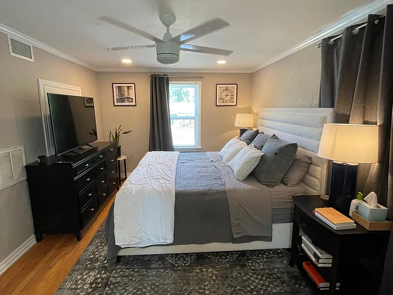 5217 N Dewey Ave — Photo 9