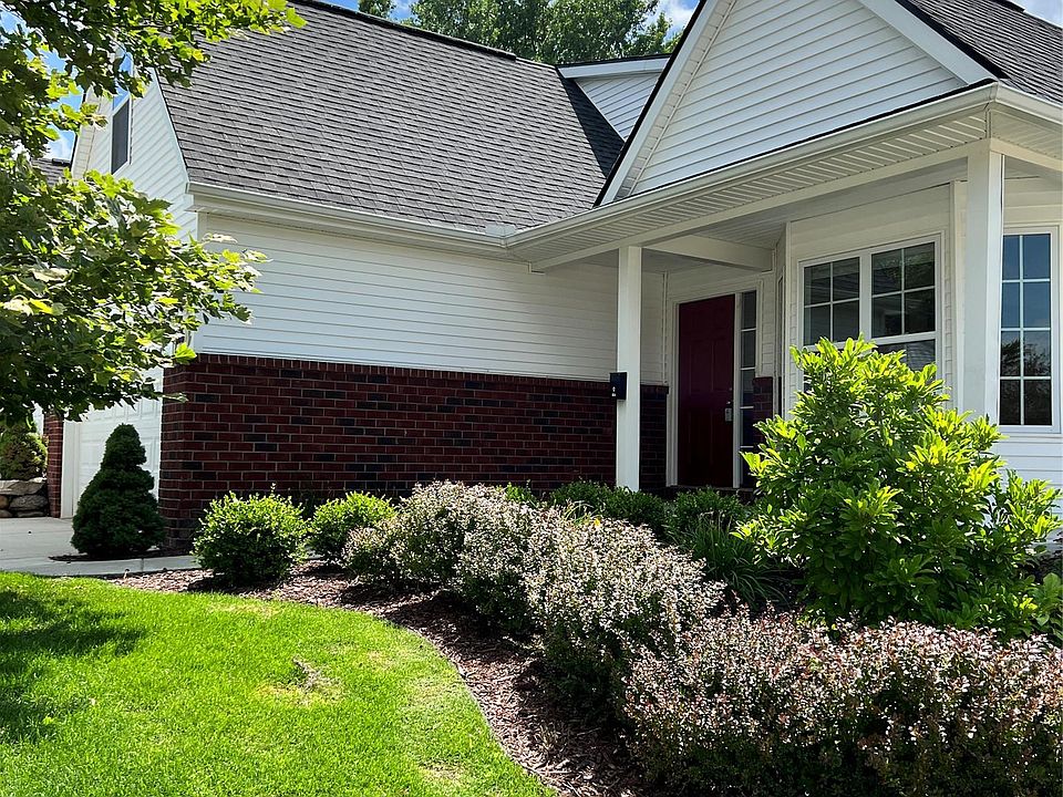 1st image of 828 Nelsons Ridge Dr #20