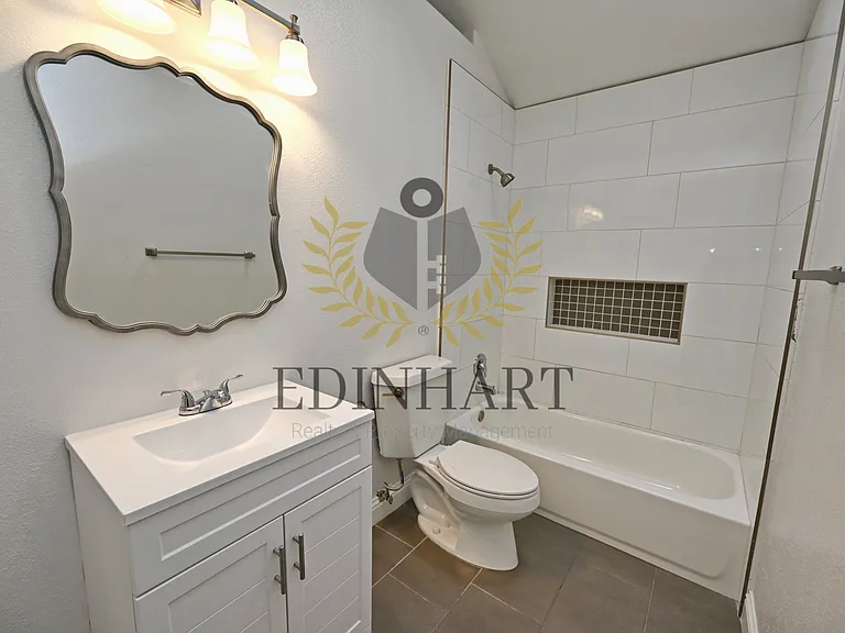 21678 Eastmere Ln — Photo 48