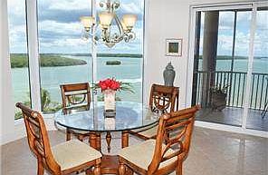 4th image of 4137 Bay Beach Ln Unit 553