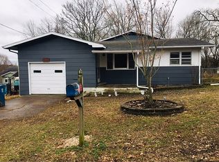 404 W 15th St, Cassville, MO 65625