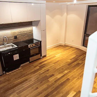 Rented by Nooklyn NYC LLC | media 38