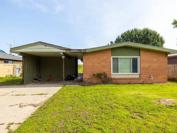 710 W Alexander Dr, Haysville, KS 67060