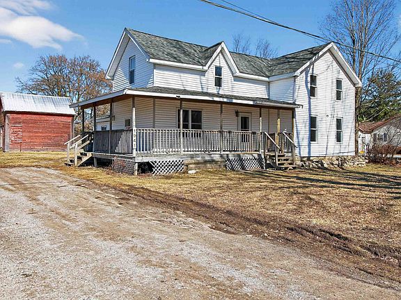 3rd image of 1941 E River Rd