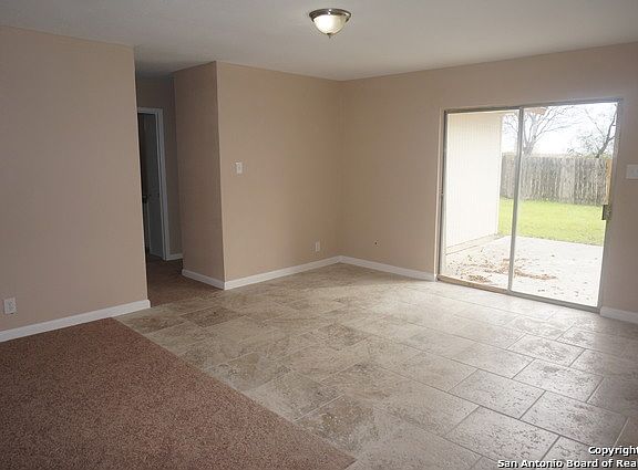 5th image of 4242 Bayliss Dr