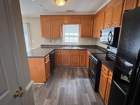 4th image of 2385 I3 Vineyard Dr