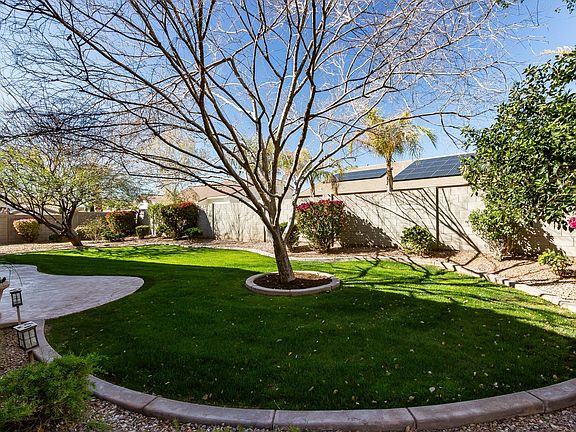 5th image of 8632 W Clara Ln