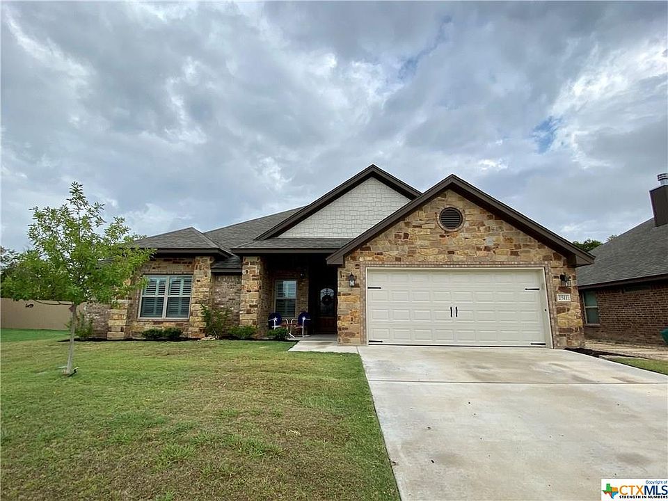 1st image of 2511 Crystal Ann Dr