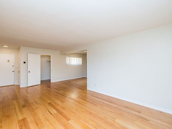3rd image of 230 Orange St #7
