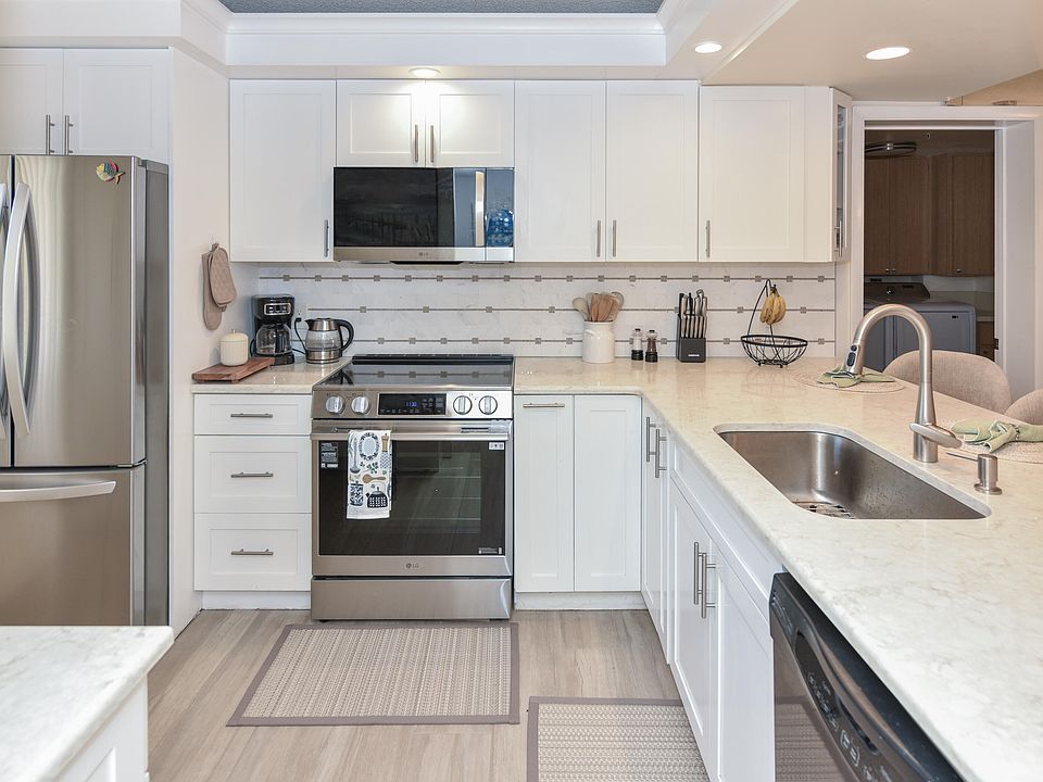 1st image of 901 Seafarer Cir APT 302