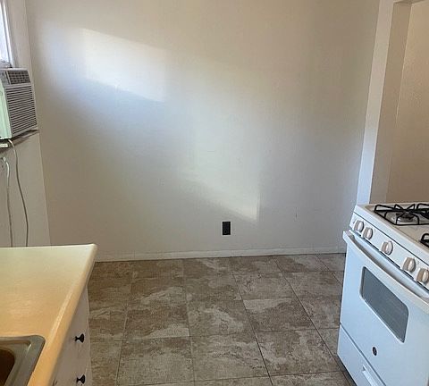 4th image of 622 San Pedro Dr SE #622