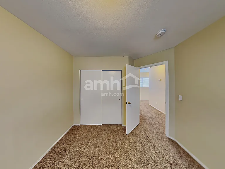 190 E 1325 N — Photo 16