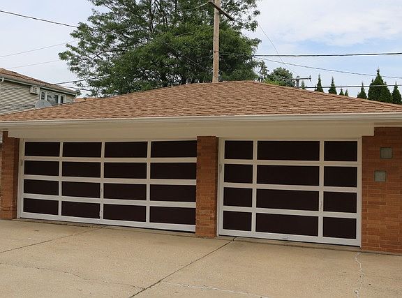 3rd image of 8717 N Oketo Ave
