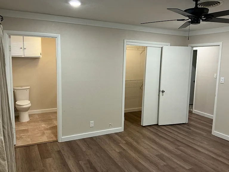 5909 Whitman Ave — Photo 20