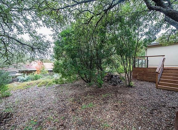 4th image of 122 Royal Oak Ln