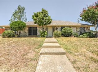 3101 Robin Rd, Plano, TX 75075