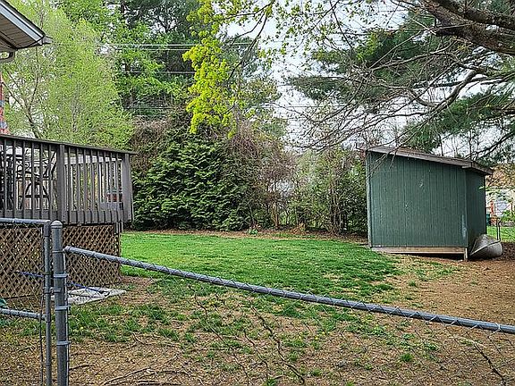 3rd image of 1104 Willard Dr