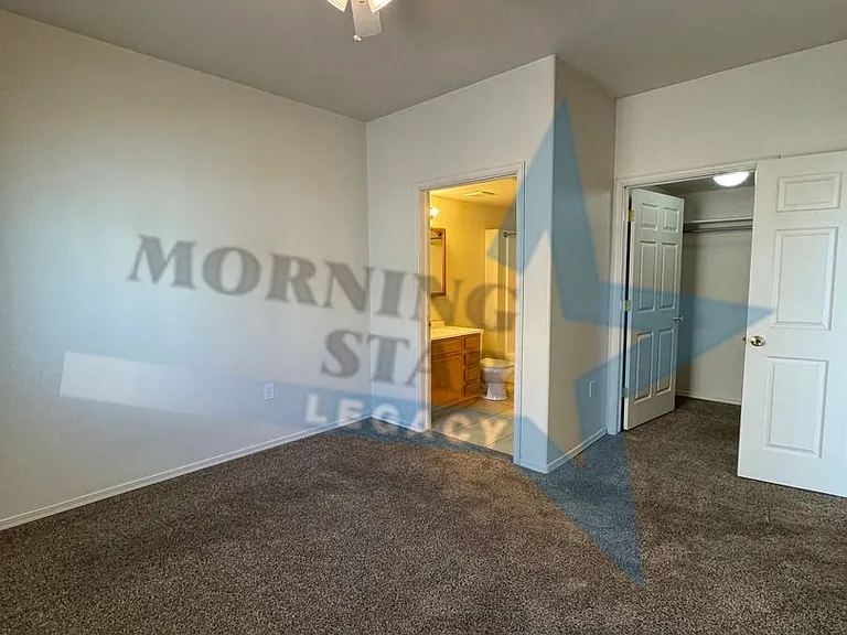 1000 La Fonda Dr — Photo 5
