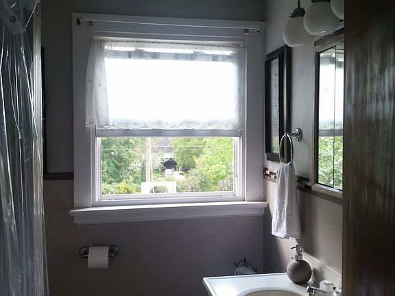 Bathroom upstarts