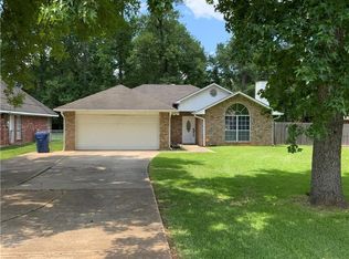 23 Bayou Oaks Dr, Alexandria, LA 71303