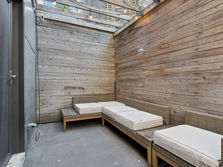 1339 W Ancona St — Photo 28