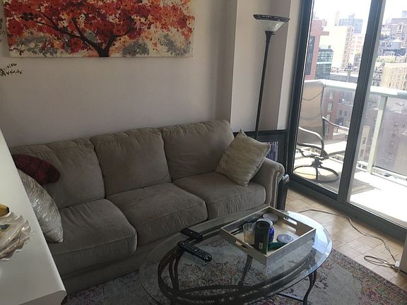 3rd image of 127 E 30th St APT 15B