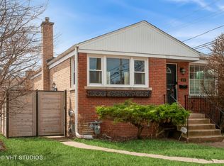 1816 Seward St, Evanston, IL 60202
