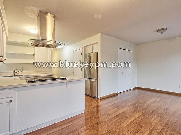 4th image of 5202 NE 85th Ave