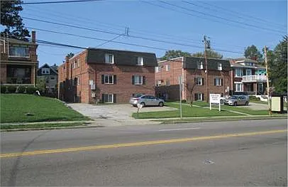 2897 Harrison Ave Photo 1