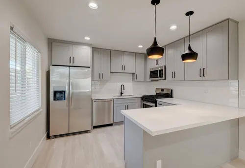 2212 Mathews Ave #G Photo 1