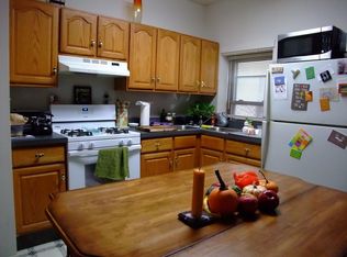 2003 Green St, Philadelphia, PA 19130