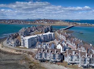 1 Commodore Ct, Hull, MA 02045